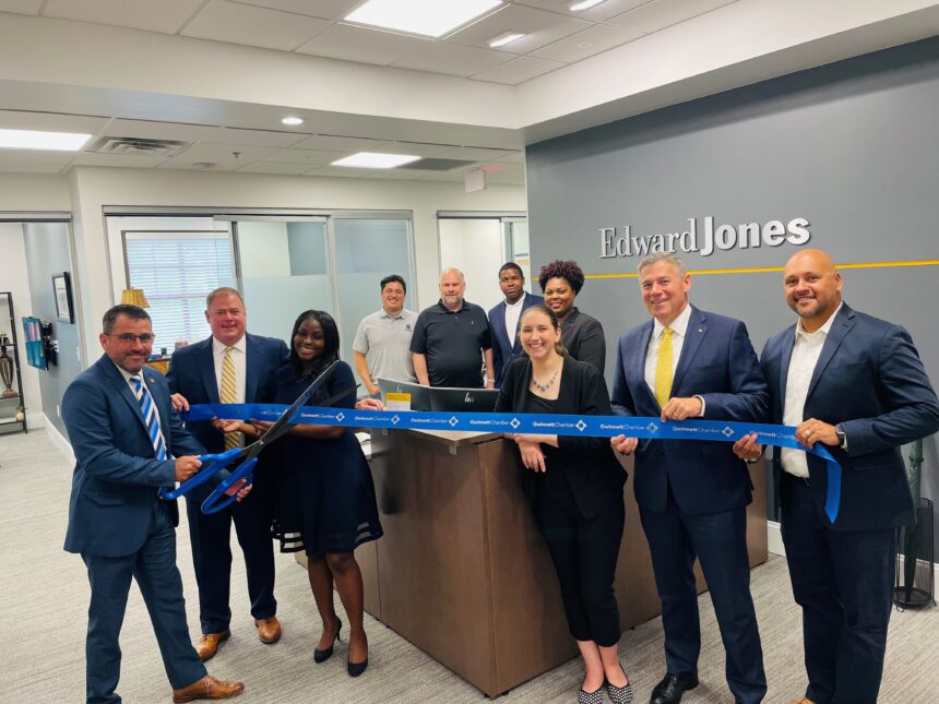 Edward Jones Celebrates New Location and New Concept With a Ribbon Cutting